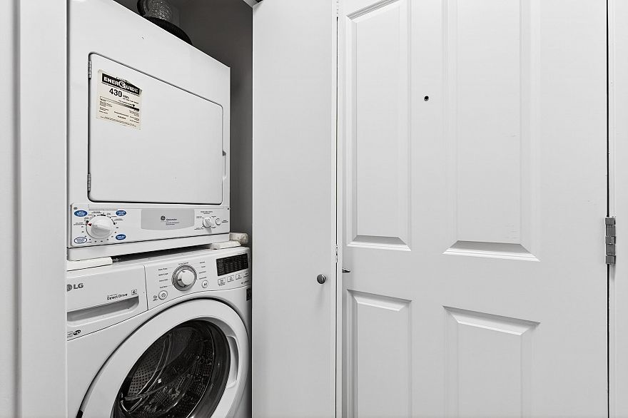 307 3161 W 4th Avenue