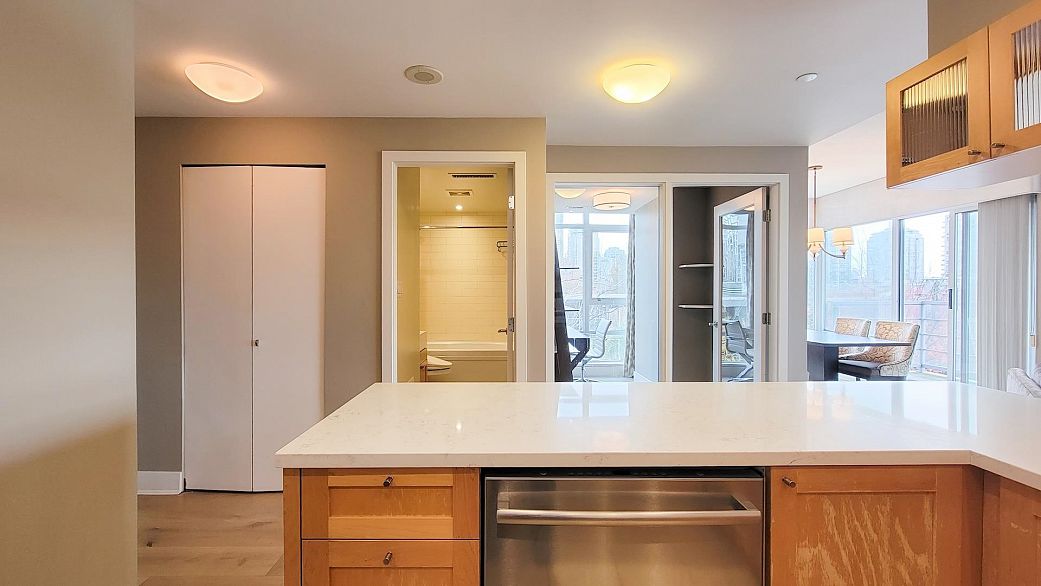 502 1483 Homer Street