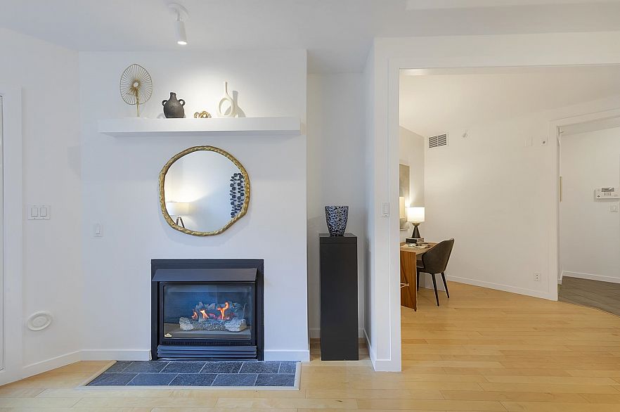 110 2263 Redbud Lane