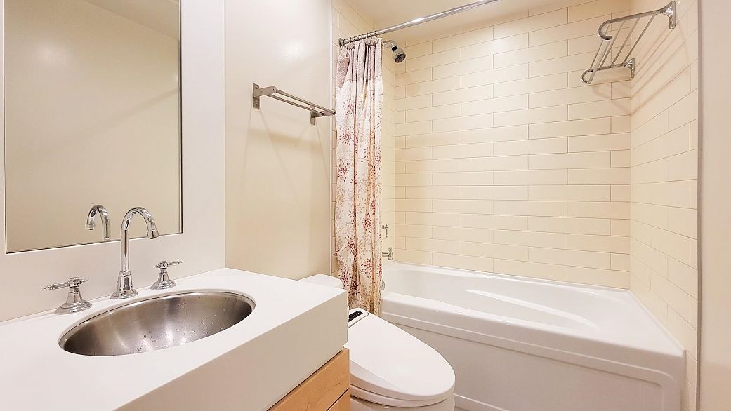 502 1483 Homer Street