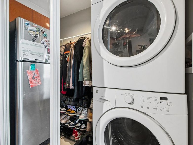 404 1688 E 8th Avenue