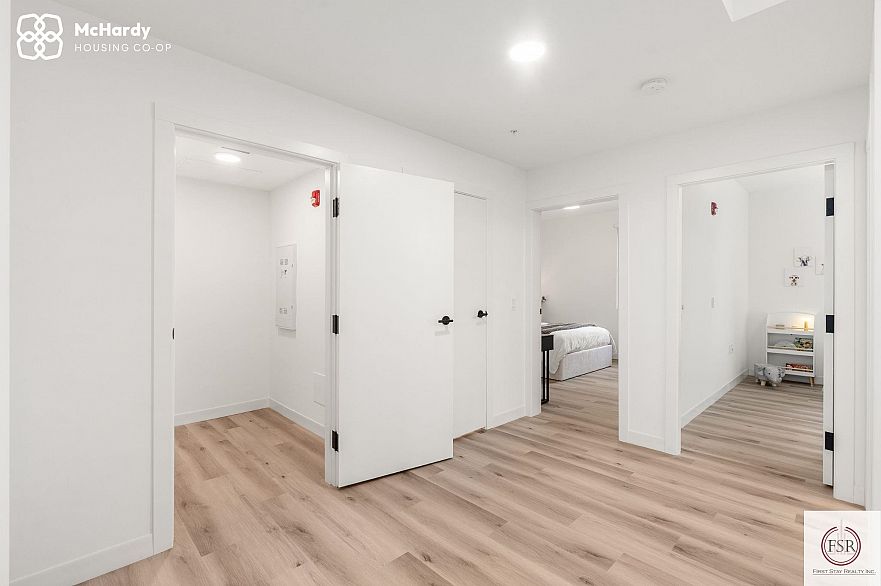 5085 MCHARDY STREET, Vancouver BC V5R 0L7