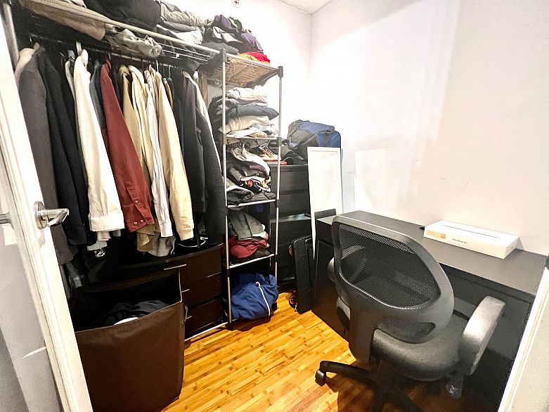 610 438 SEYMOUR STREET, Vancouver BC V6Z 2X6