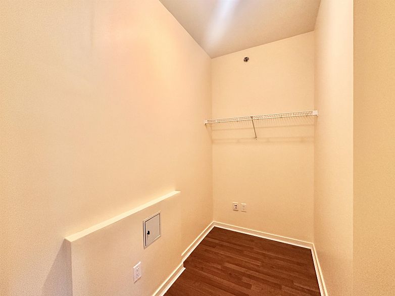 304 2655 CRANBERRY, Vancouver BC V6K 4V5