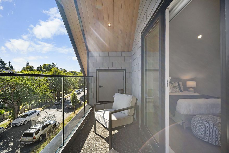 1 5033 Prince Albert Street