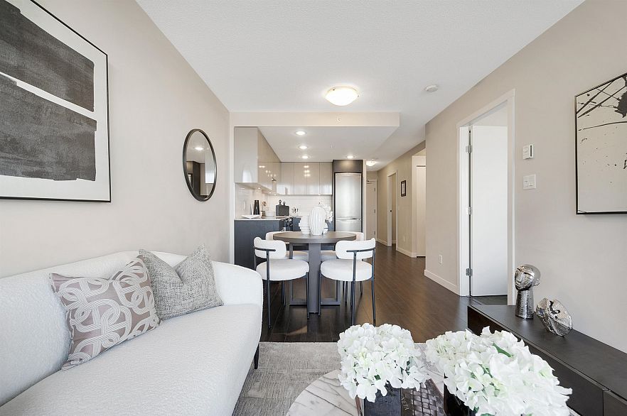 507 445 W 2nd Avenue