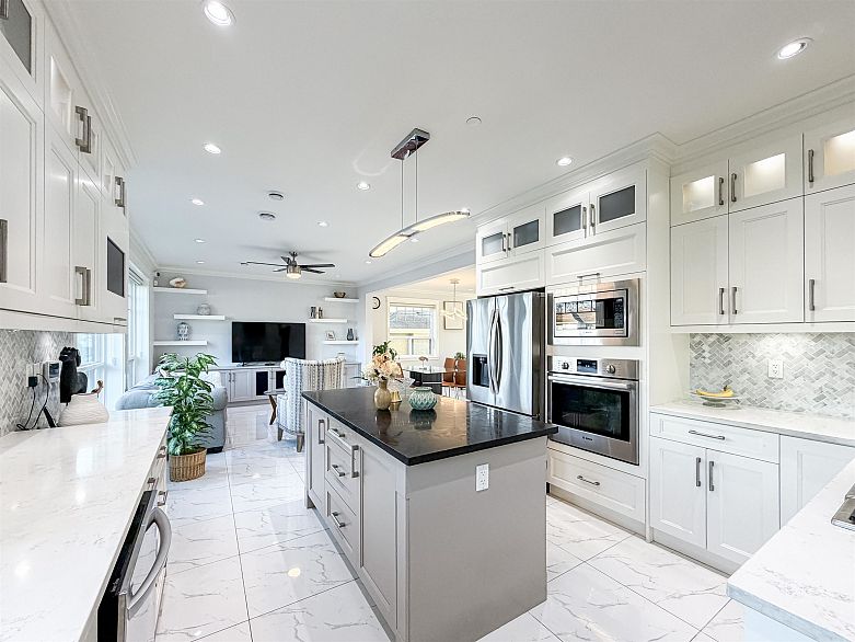 5626 Elizabeth Street