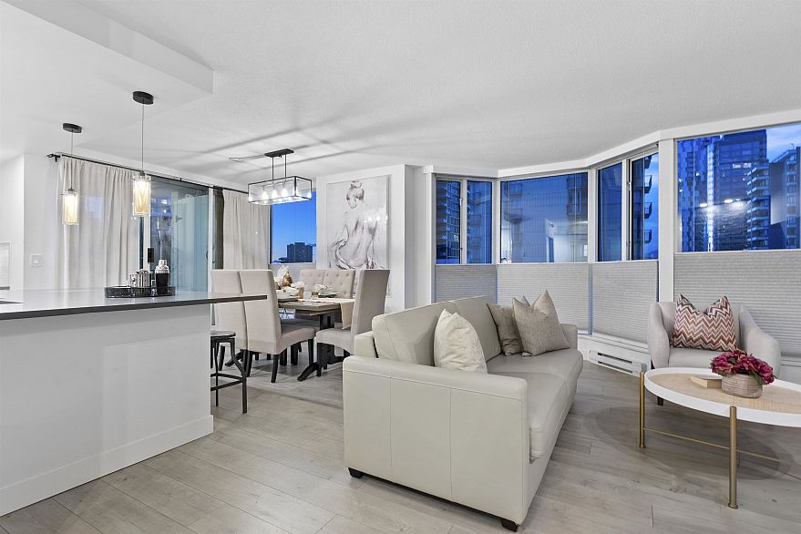 301 789 Jervis Street