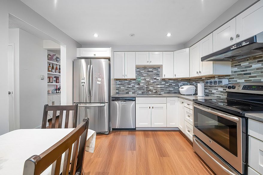 72 3180 E 58th Avenue