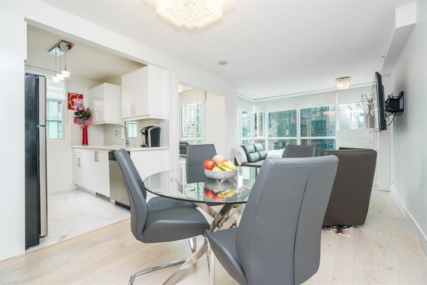 902 1328 W Pender Street