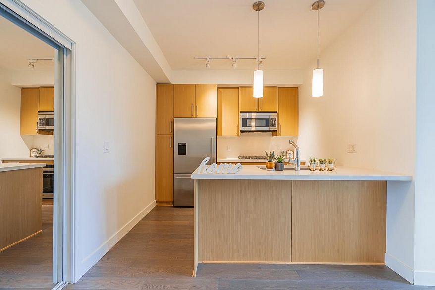 310 5325 West Boulevard