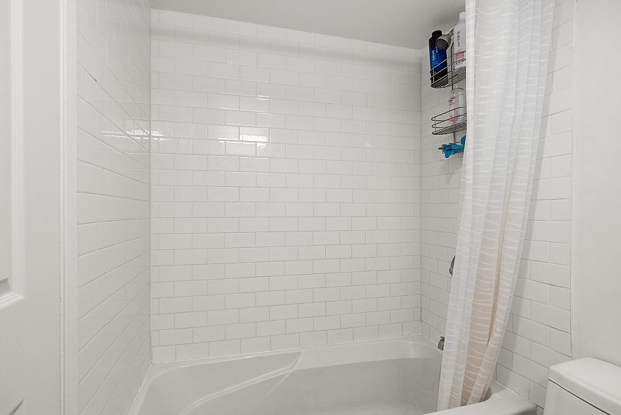 806 1250 Burnaby Street