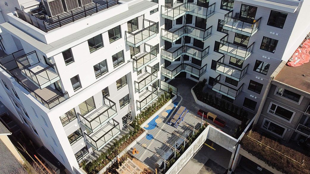 204 1680 E 12th Avenue