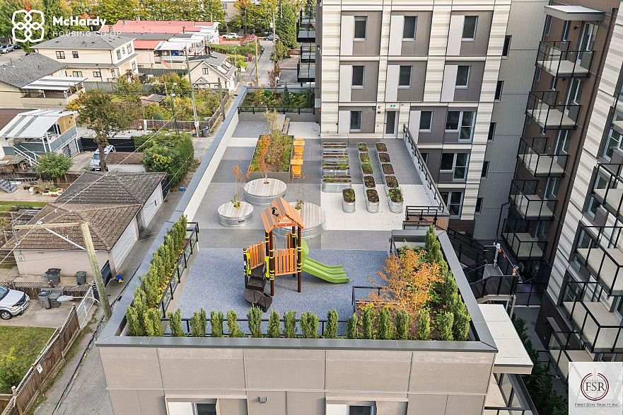 5085 MCHARDY STREET, Vancouver BC V5R 0L7