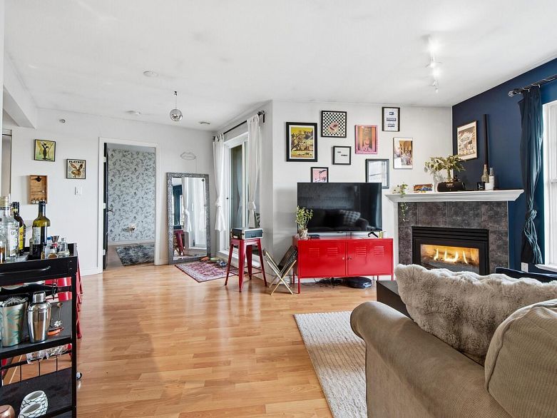 404 1688 E 8th Avenue