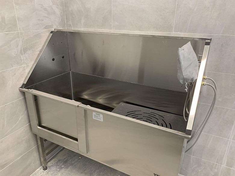 204 1680 E 12th Avenue