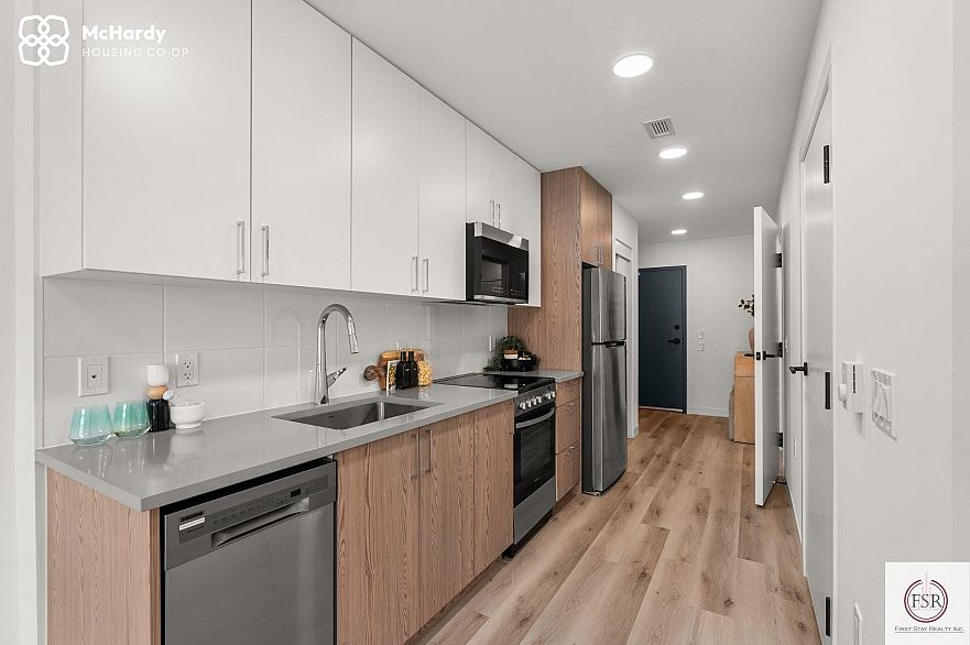 5085 MCHARDY STREET, Vancouver BC V5R 0L7