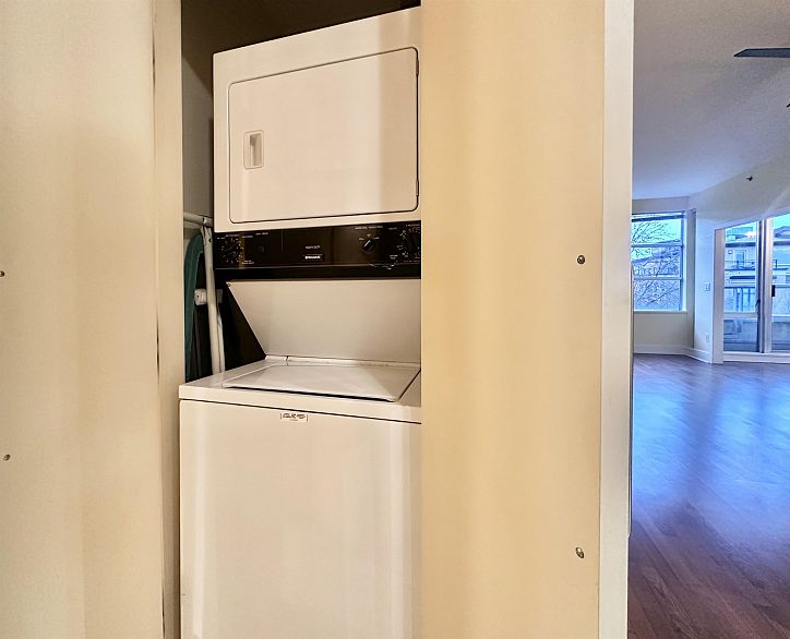 304 2655 CRANBERRY, Vancouver BC V6K 4V5