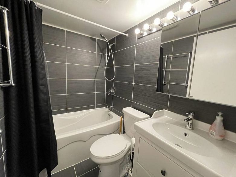 610 438 SEYMOUR STREET, Vancouver BC V6Z 2X6