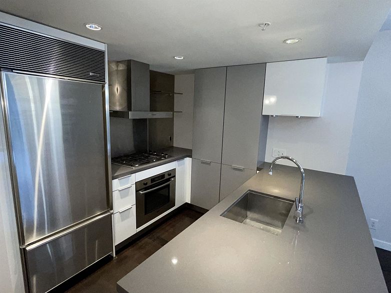 1507 788 Richards Street