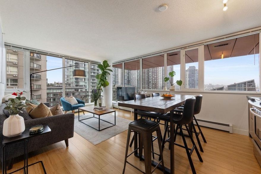 609 1325 Rolston Street