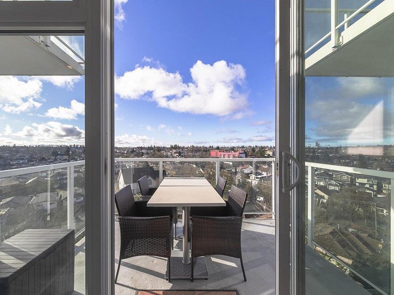 1106 2221 E 30th Avenue