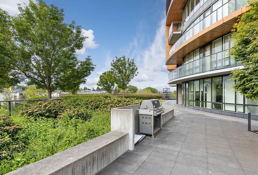 1703 8588 Cornish Street