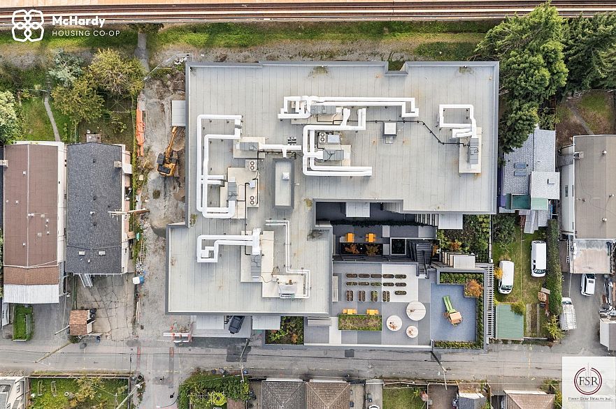 5085 MCHARDY STREET, Vancouver BC V5R 0L7