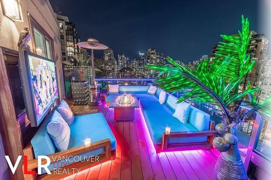 PH 199 DRAKE STREET, Vancouver BC V6Z 2Y8