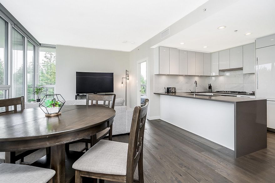 1705 3487 Binning Road