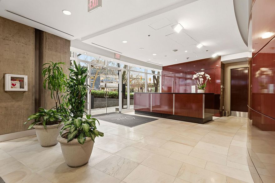 3403 938 Nelson Street