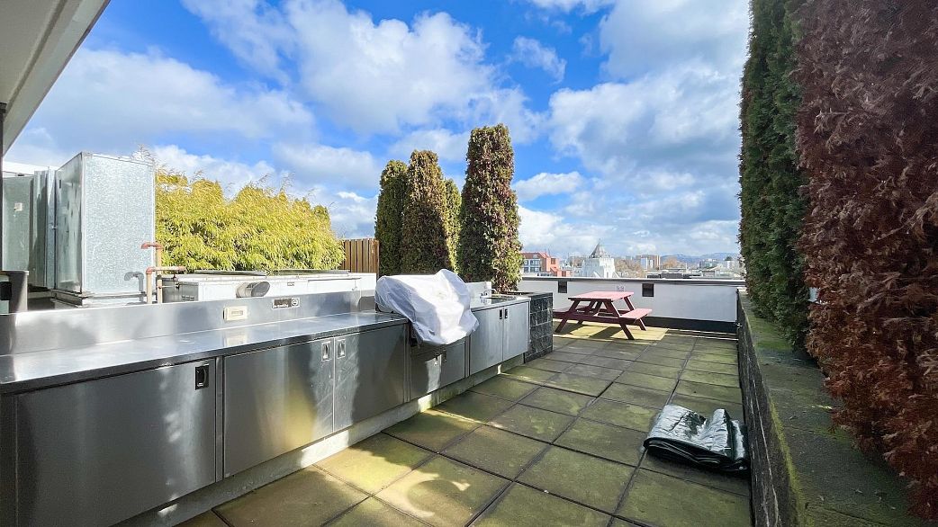 310 150 E Cordova Street