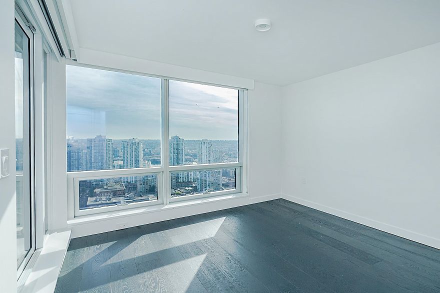 2703 1111 Richards Street