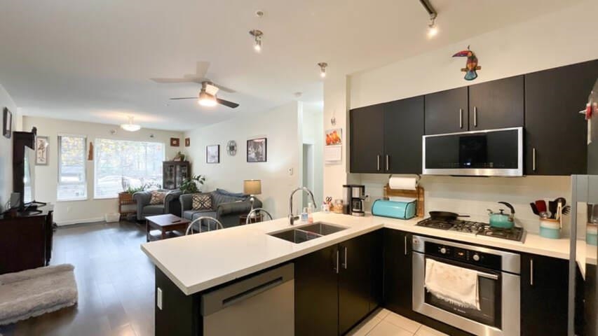 111 3163 Riverwalk Avenue