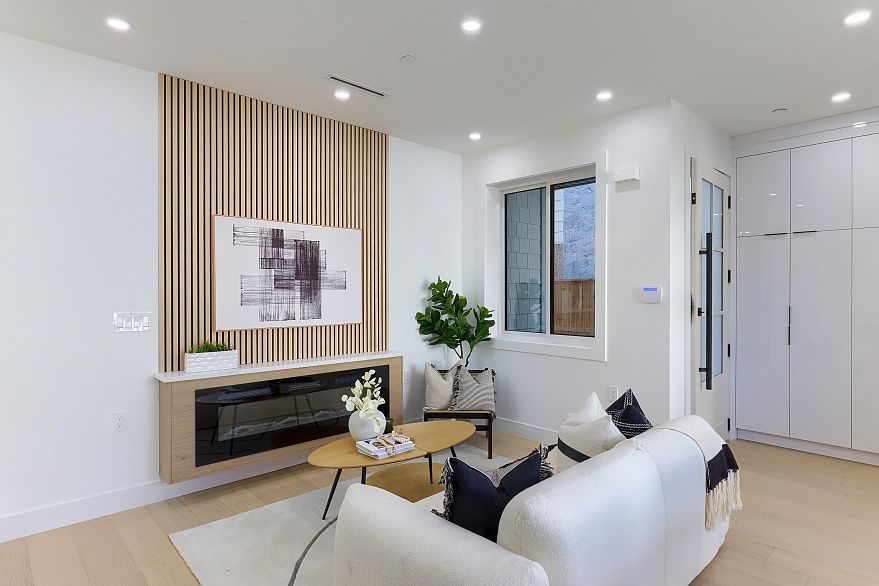 2 4742 St Catherines Street