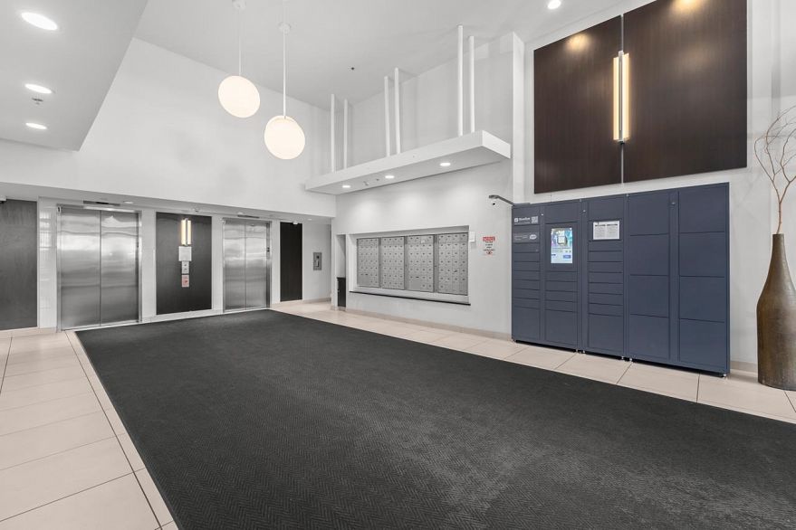 610 3660 Vanness Avenue