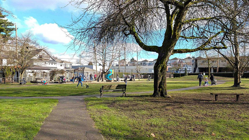 308 228 E 18th Avenue