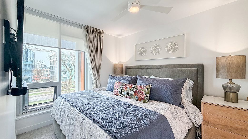 301 4988 Cambie Street