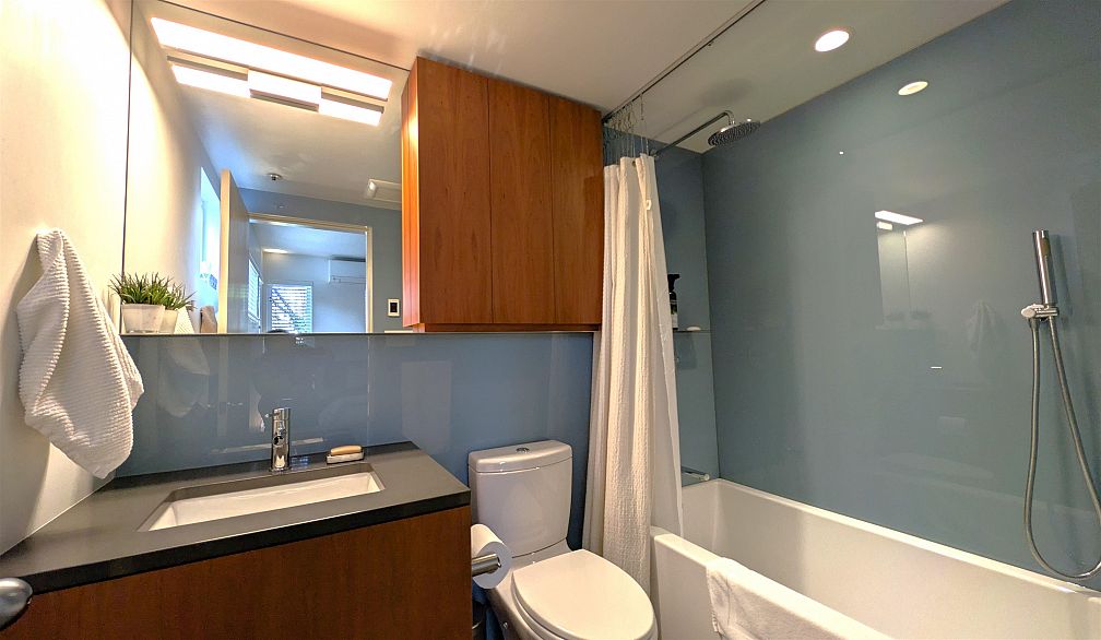 308 228 E 18th Avenue