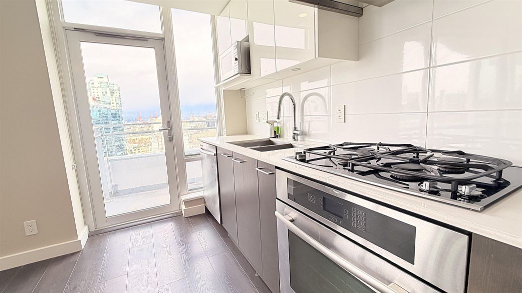 2015 1618 Quebec Street