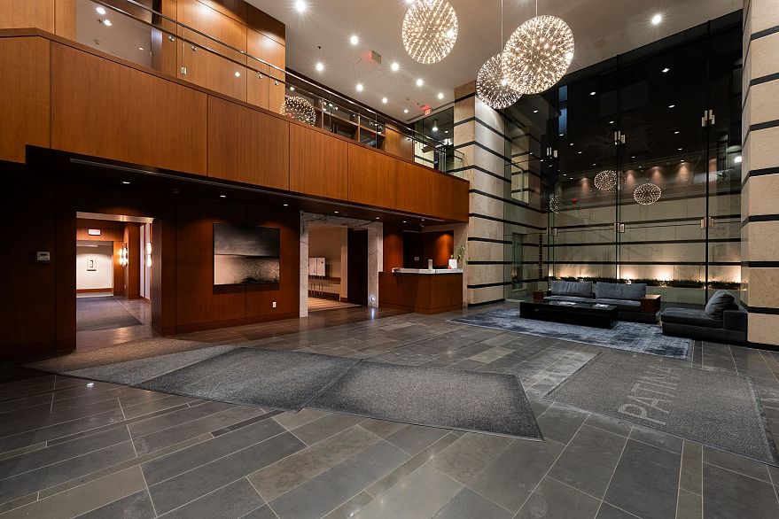 3406 1028 Barclay Street