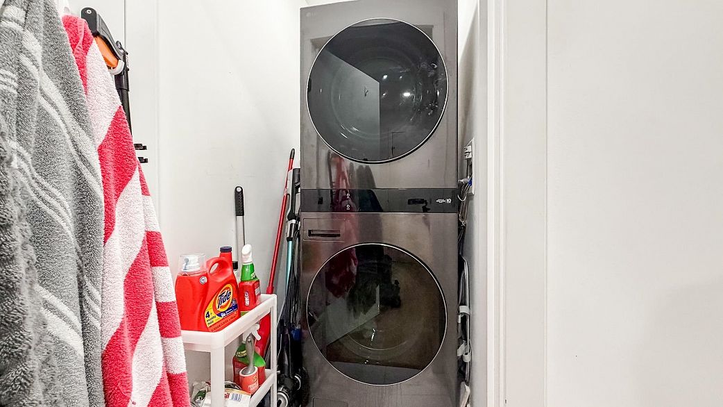 301 4988 Cambie Street