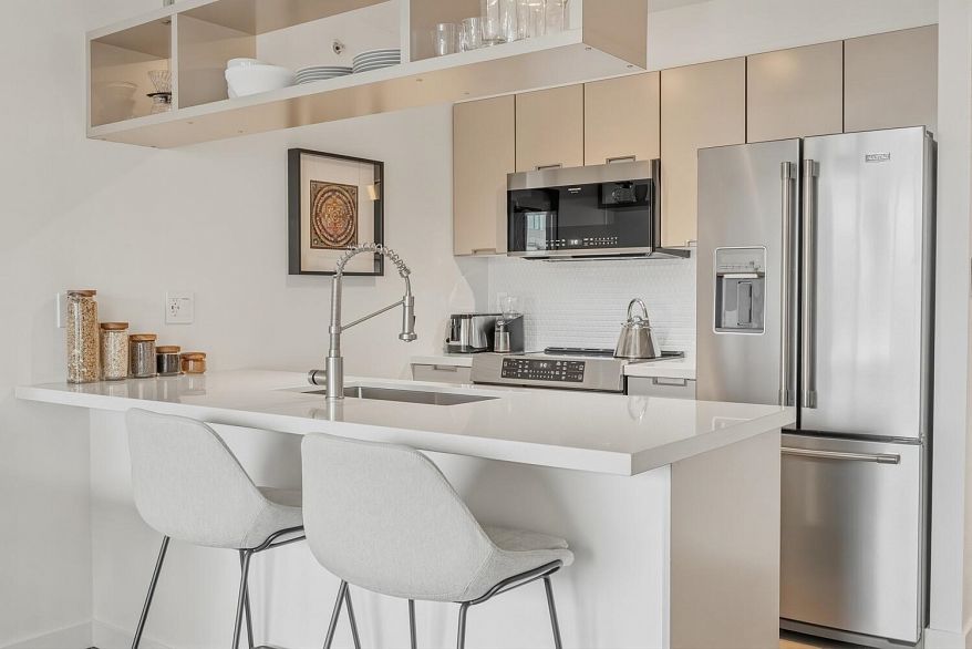 1707 1082 Seymour Street