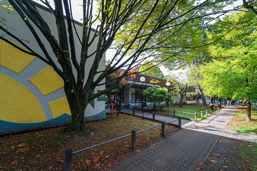 104 1147 Nelson Street