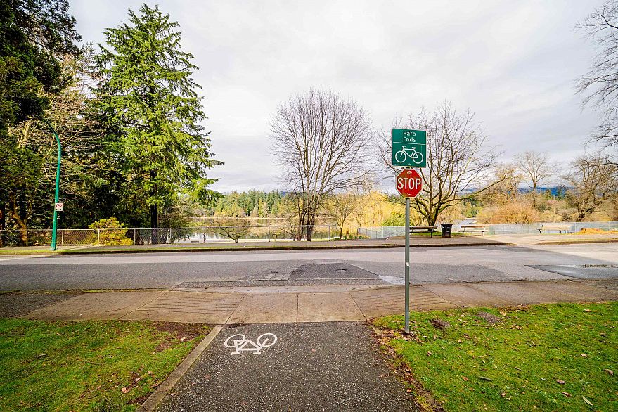 2006 1850 Comox Street