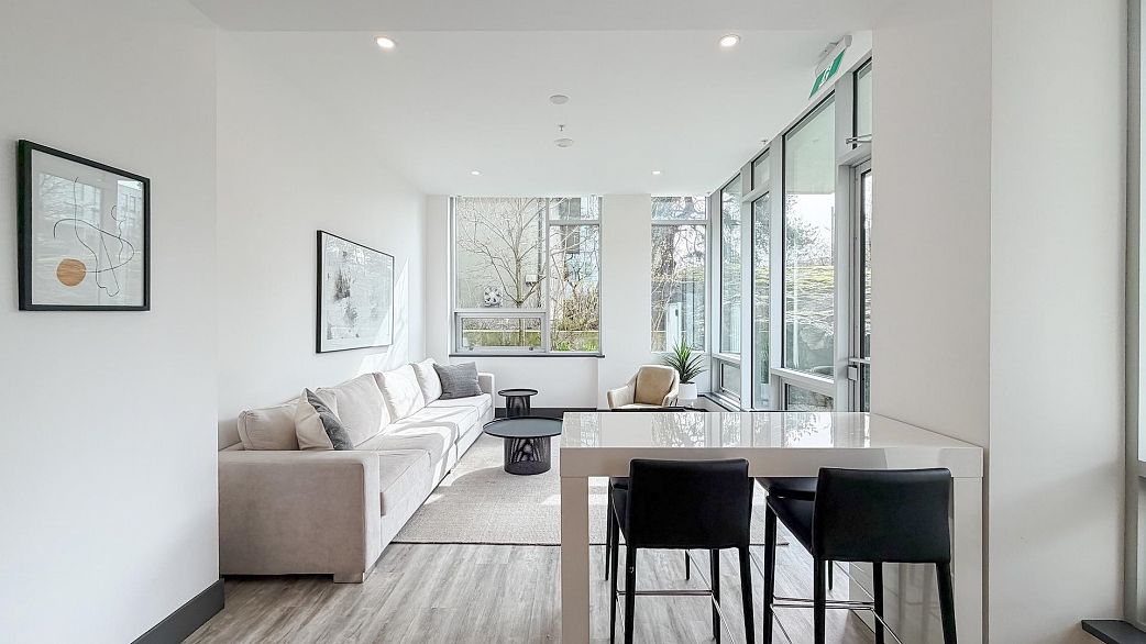 301 4988 Cambie Street