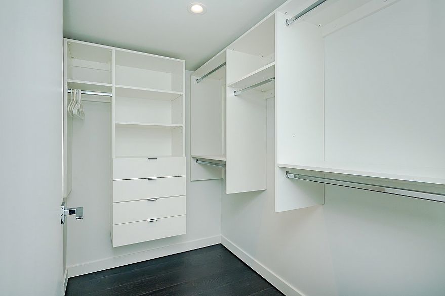 2703 1111 Richards Street