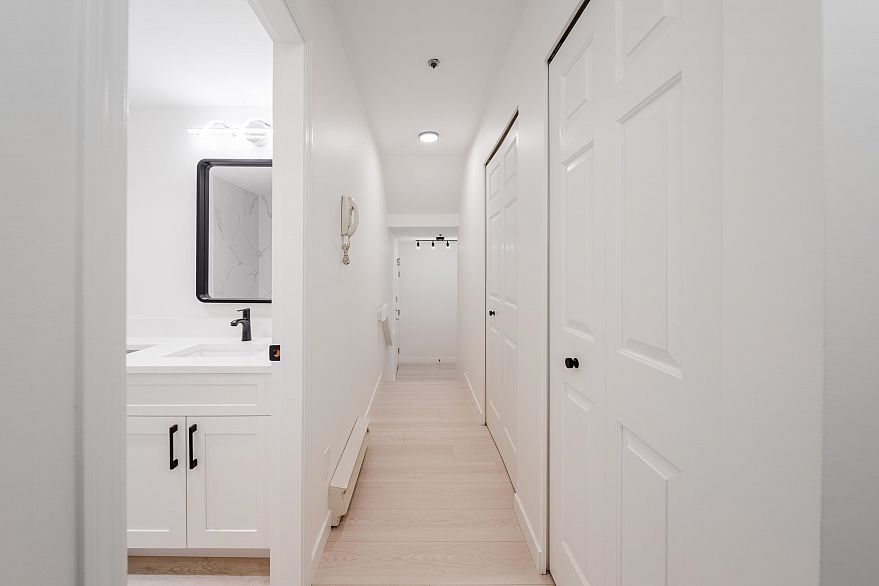 104 1147 Nelson Street