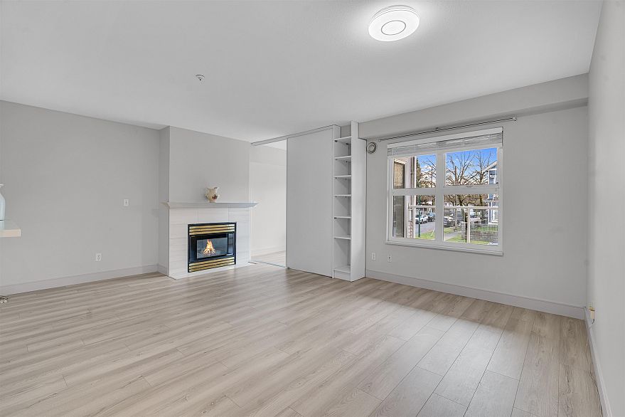 205 2965 Horley Street