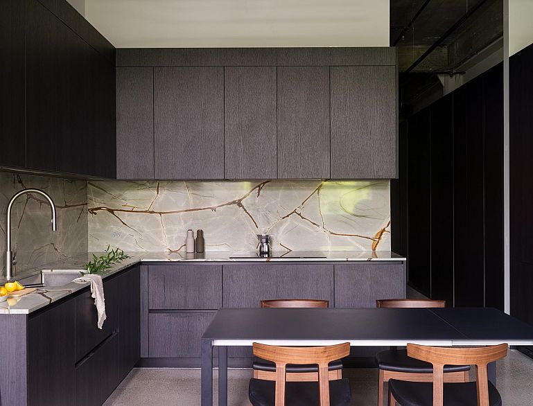 205 546 Beatty Street